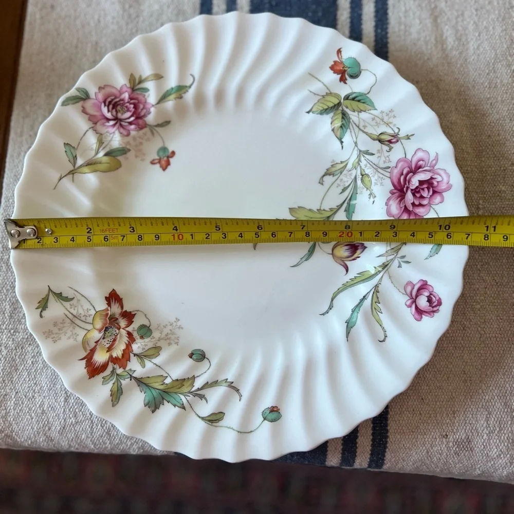 7 Royal Doulton Clovelly Floral Bone China Dinner Plates 10.5” Made in England
